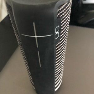 UE boom 2 speaker